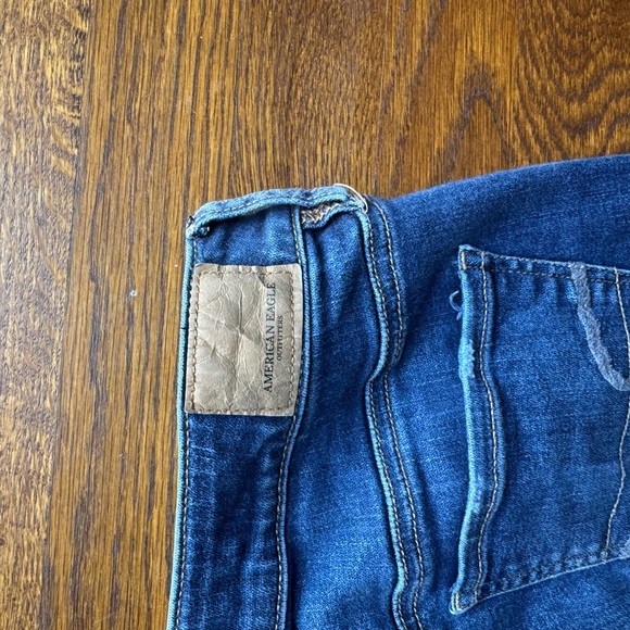 American Eagle Outfitters Dark Blue Distressed Skinny Jeans - Picture 5 of 6